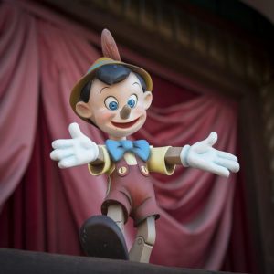 Les Voyages de Pinocchio: a nose behind the scenes