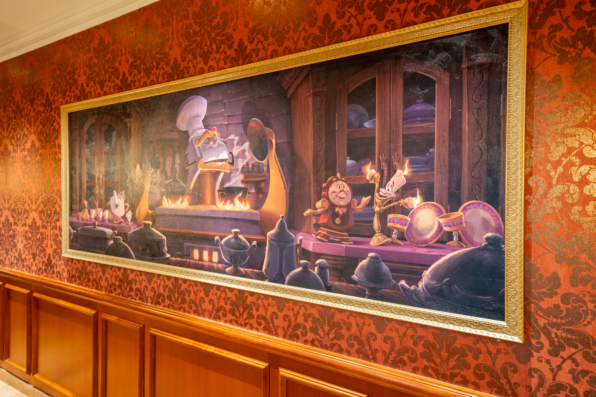 Focus sur les incroyables œuvres d’art du restaurant Royal Banquet au Disneyland Hotel