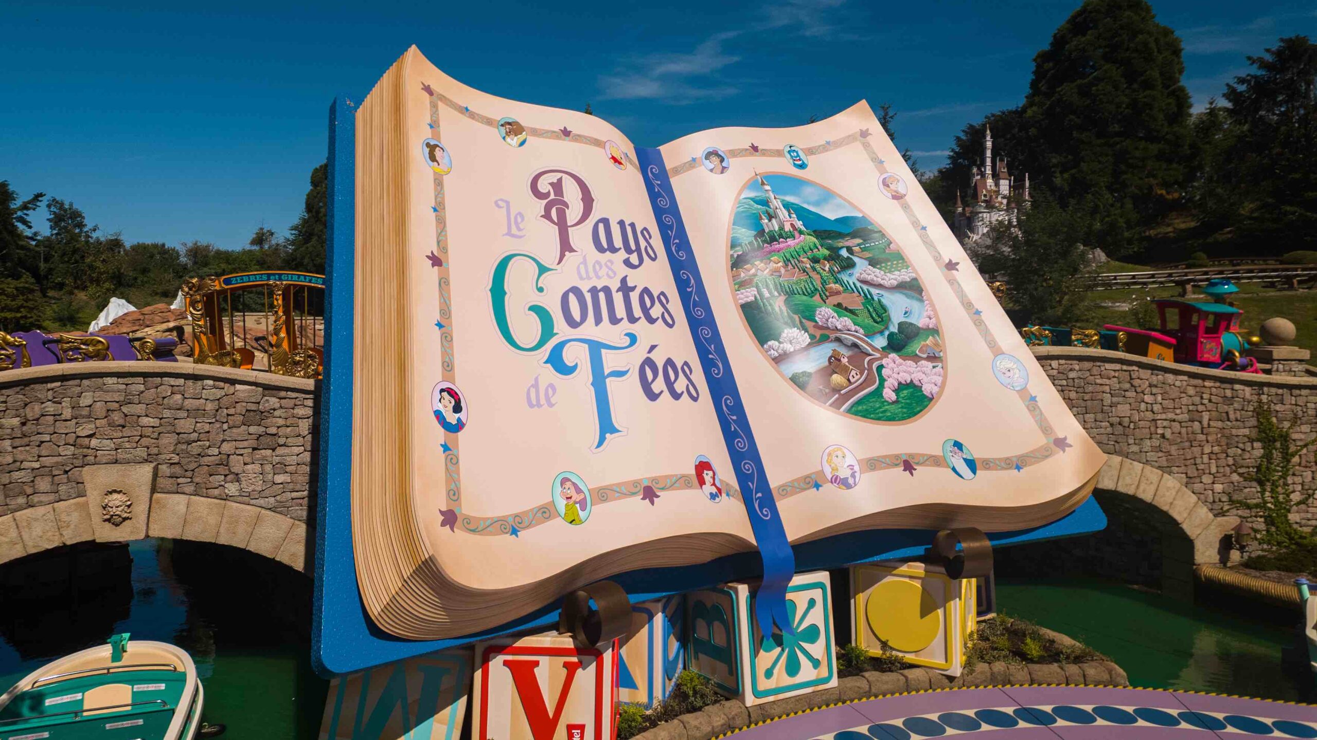 LE PAYS DES CONTES DE FÉES : PETITE HISTOIRE D’UNE GRANDE ATTRACTION